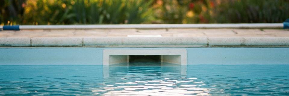 Do jakiego poziomu napełnić basen?