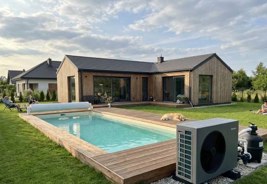 Czym ogrzać wodę w basenie ogrodowym? Przegląd metod dla polskich warunków